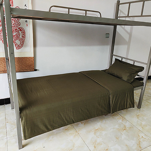 Factory wholesale top and bottom quilt for student dormitory, single bed, manual labor site protective bedding, training blanket, military green cotton quilt
