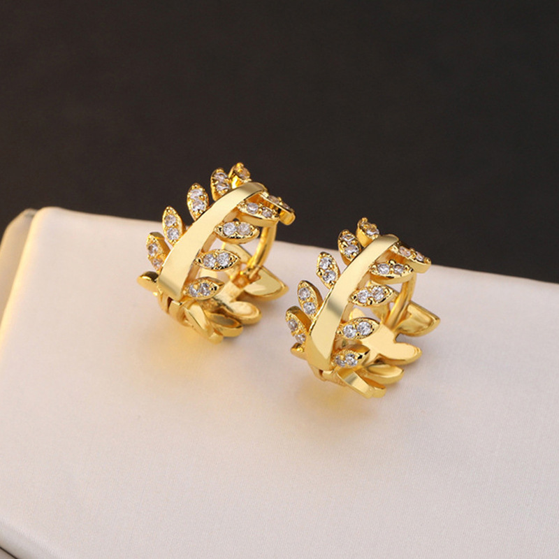 Fashion Leaf Copper Hoop Earrings Plating Rhinestones Copper Earrings