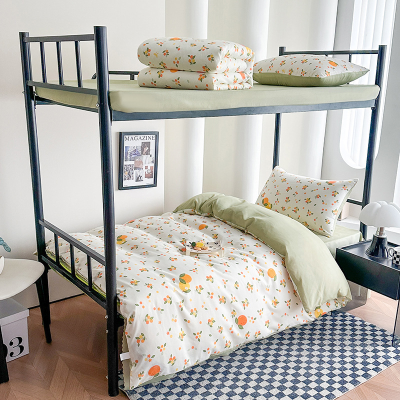 Dormitorio de estudiantes universitarios una sola persona tres conjuntos de ropa de cama un conjunto completo de colcha sábanas cuatro o seis conjuntos de colcha sábanas