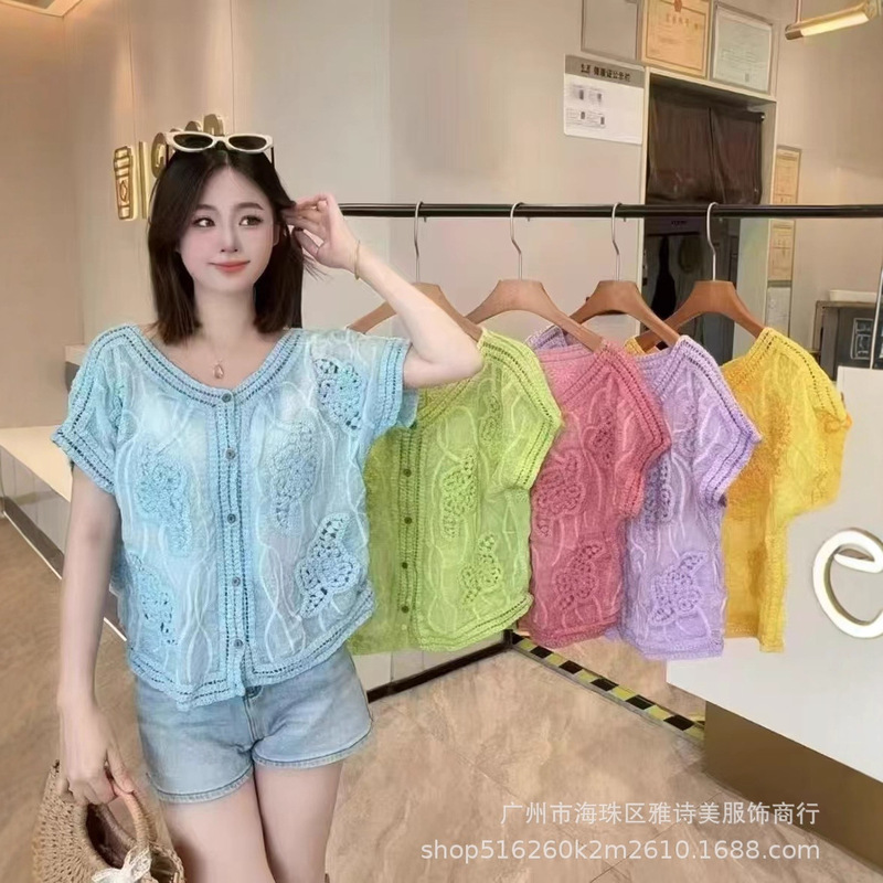 夏季高级感钩花镂空V领短袖针织衫女新款别致减龄显瘦开衫上衣潮|undefined