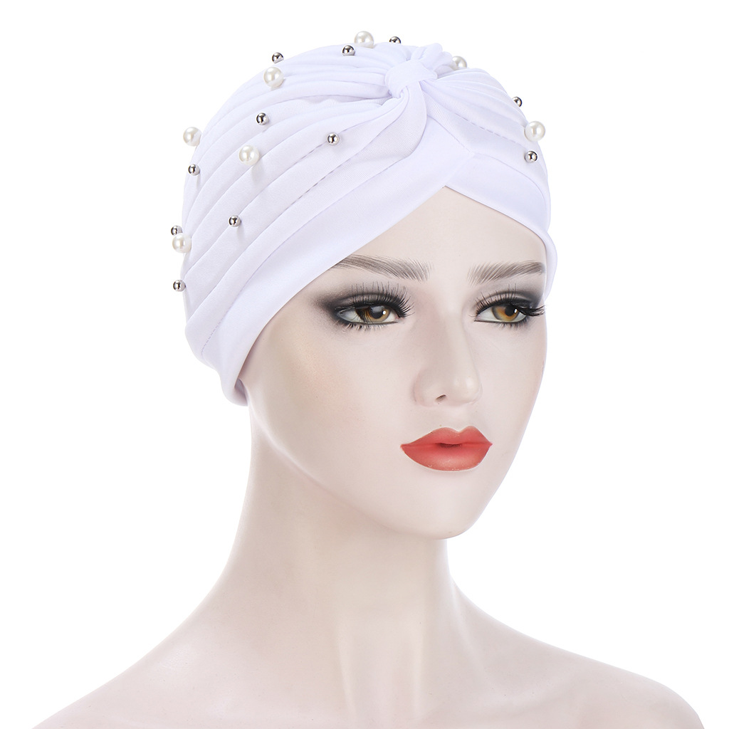 Women's Fashion Solid Color Pearl Eaveless Beanie Hat display picture 4