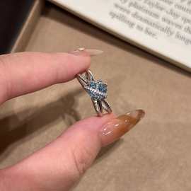 镶锆石麻花交叉褶皱开口戒指精致时尚气质食指戒轻奢高级感手饰女