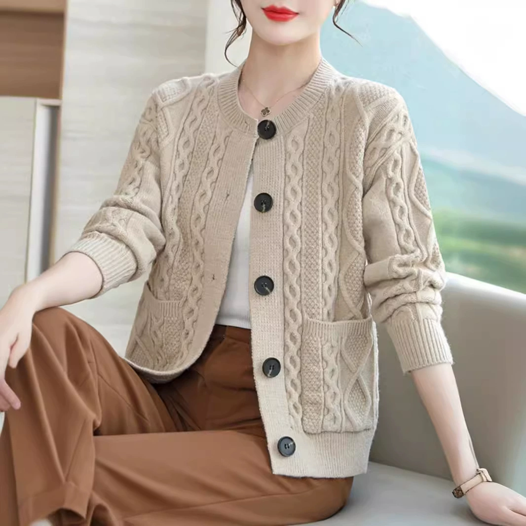 Ретро стиль вьючных свитер женский 2024 весна и осень новый свободный мягкий клейкий мама вязаный кардиган топ