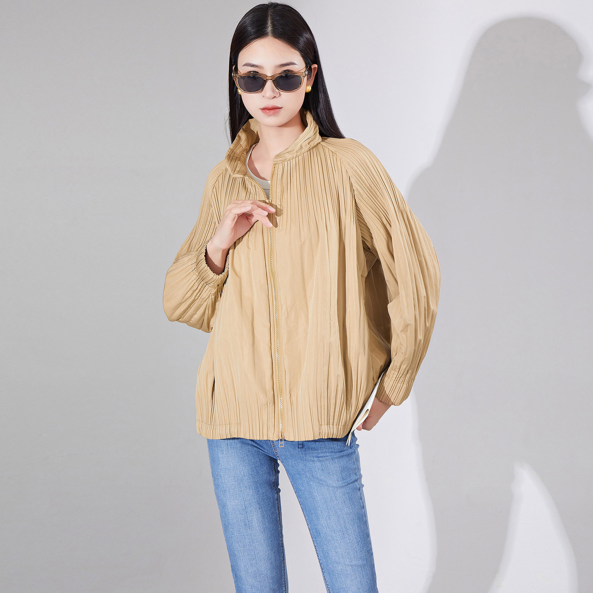 [Winter Clearance10%Off]Women's High-end Short Zipper Winter Thick Coat Pleated Cotton Clothes