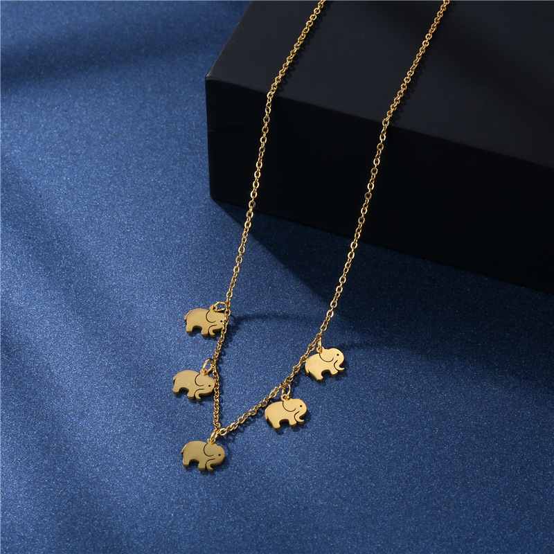 Cross-border New Product Small Elephant Simple Golden Stainless Steel Necklace Elephant Clavicle Chain Accessories display picture 3