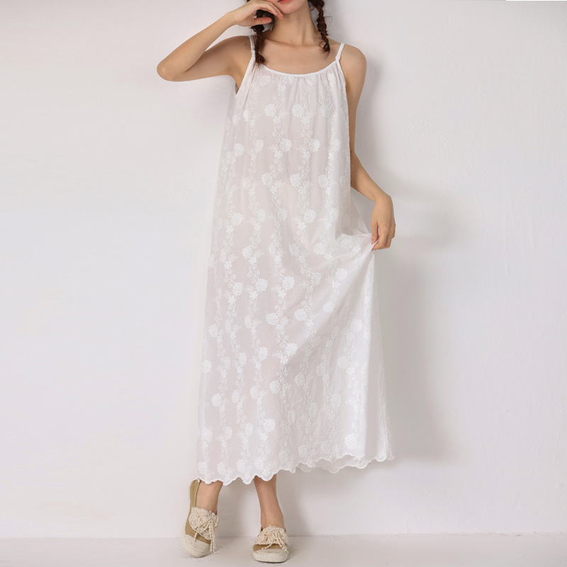Cotton and linen suspender skirt 2024 spring and summer new Japanese Mori girl fresh sweet solid color embroidered bottoming vest dress