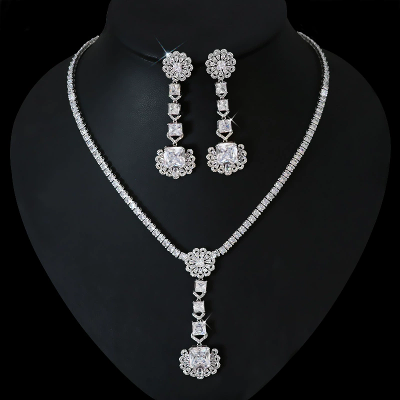 High-end zirconium, pendant, necklace and earrings, set for bride, wedding dress, accessory, light luxury style