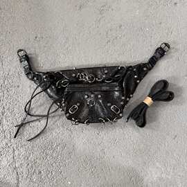跨境ins铆钉穿孔机车2025新款斜挎腰包小众百搭真皮质感女式胸包