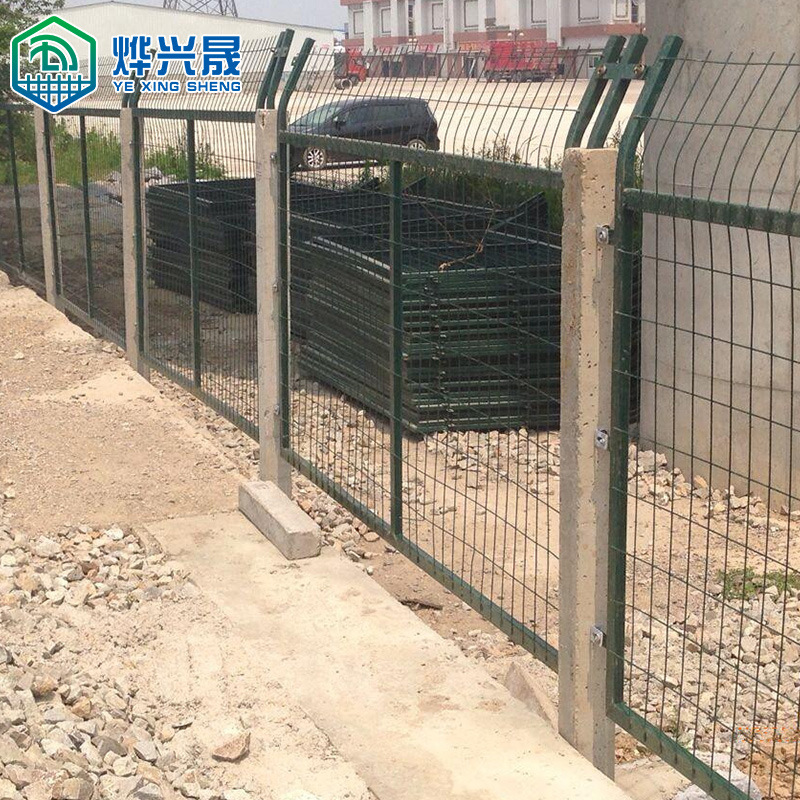 嘉定厂家批发护栏网 公路护栏围栏网果园网欢迎选购铁丝网