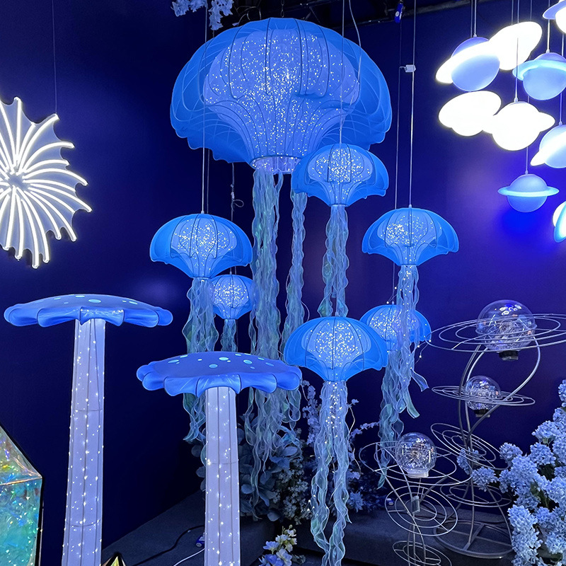 Accesorios de bodas medusas colgando lámparas decorativas de diseño luminoso marino decoración de techo de hierro forjado candelabro belleza brillante sala de bodas image 5