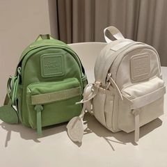 日本のニッチミニコンパクトバックパック無地明るい色マカロンカラーグリーン小さなバックパック旅行やショッピングの新しいスタイル