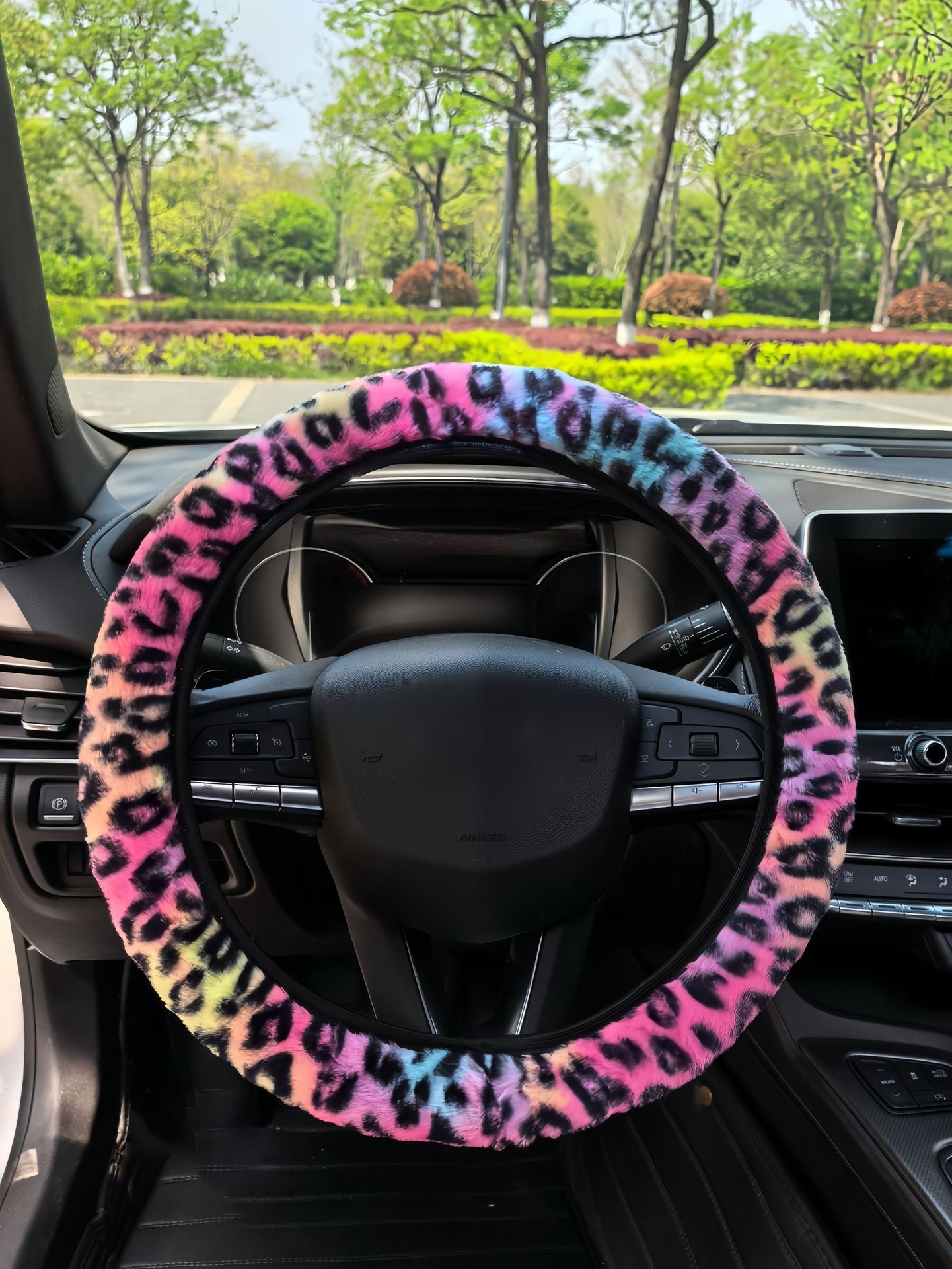 Cross-Border Dropshipping Car Steering Wheel Cover Leopard Print Thickened Winter Cute Non-Slip Warm Leopard Print Rabbit Fur Handle Cover