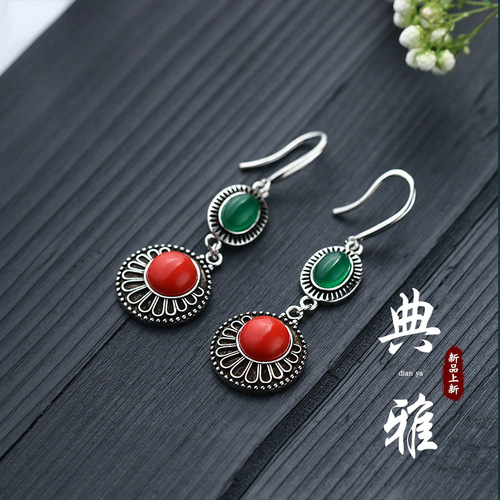 Xiaohongshu recommends Chinese classical cheongsam and Hanfu earrings, electroplated Thai silver craftsmanship, imitation southern red chalcedony earrings and ear hooks