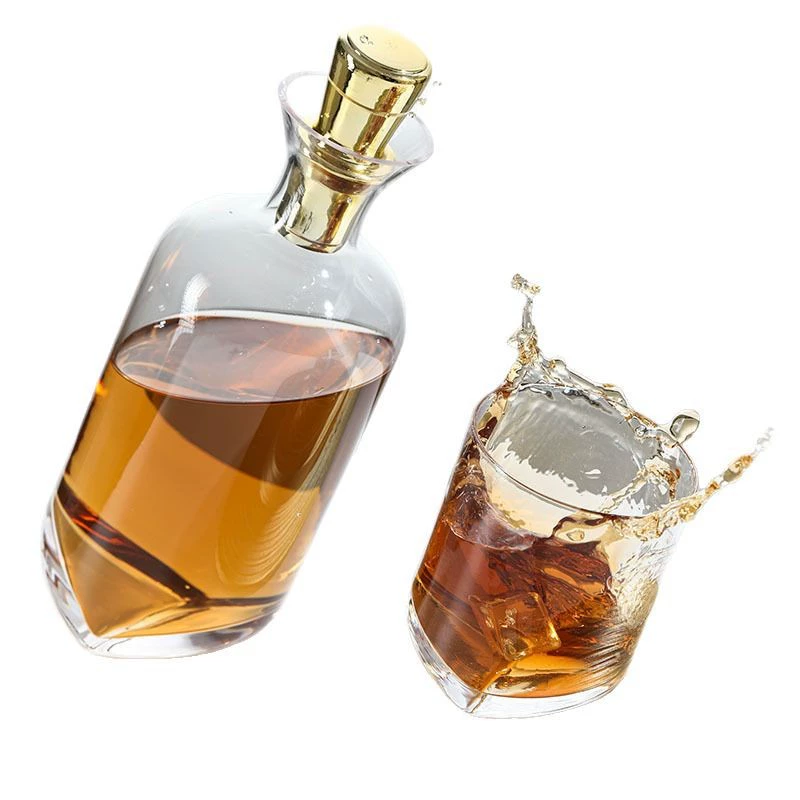 Modern creative glass teapot, set, decorations, simple and elegant design