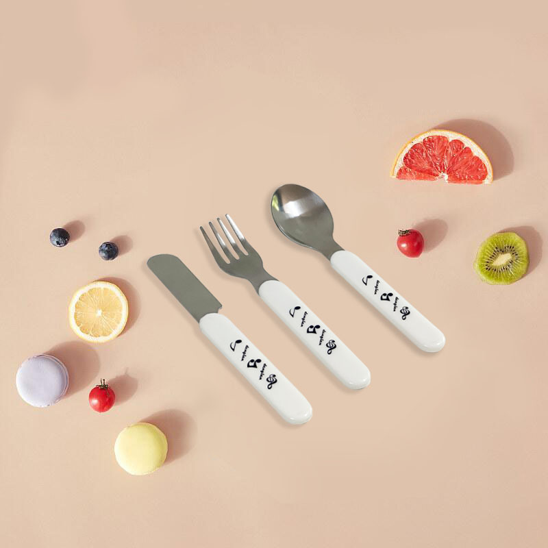 ��ͯѧ�Է�ѵ���;�������ʳ����ֵ����Ӳ��������ױ�Я��Сѧ��