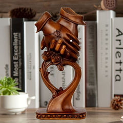 Hand in Hand Figurine Wedding Gift Creative Engagement Gift for Friends and Sisters-in-Law, Anniversary Gift for Wife