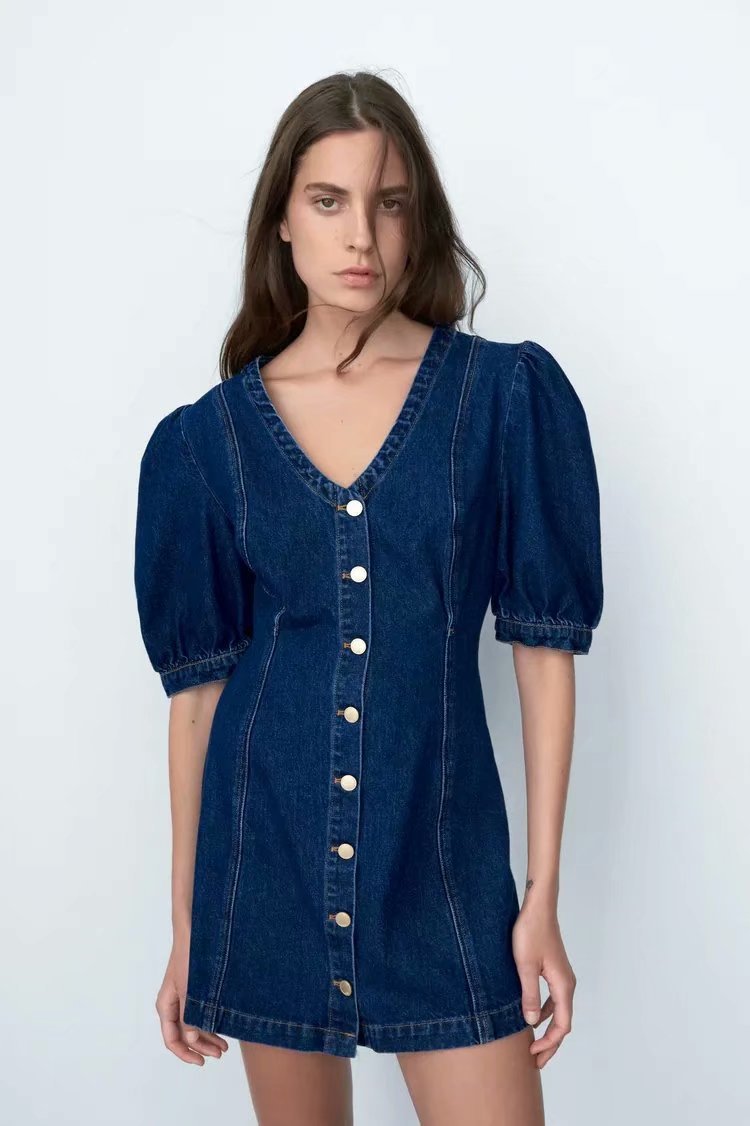 V-Neck Buttoned Short-Sleeved Denim Dress NSAM78151