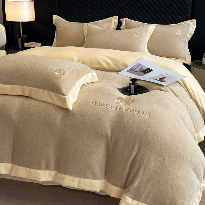 Invierno grueso terciopelo de leche traje de cuatro piezas terciopelo de coral simple color sólido bordado funda de edredón sábana ropa de cama de terciopelo de doble cara