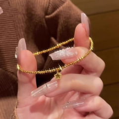氷の星のブレスレットを爆発させます。