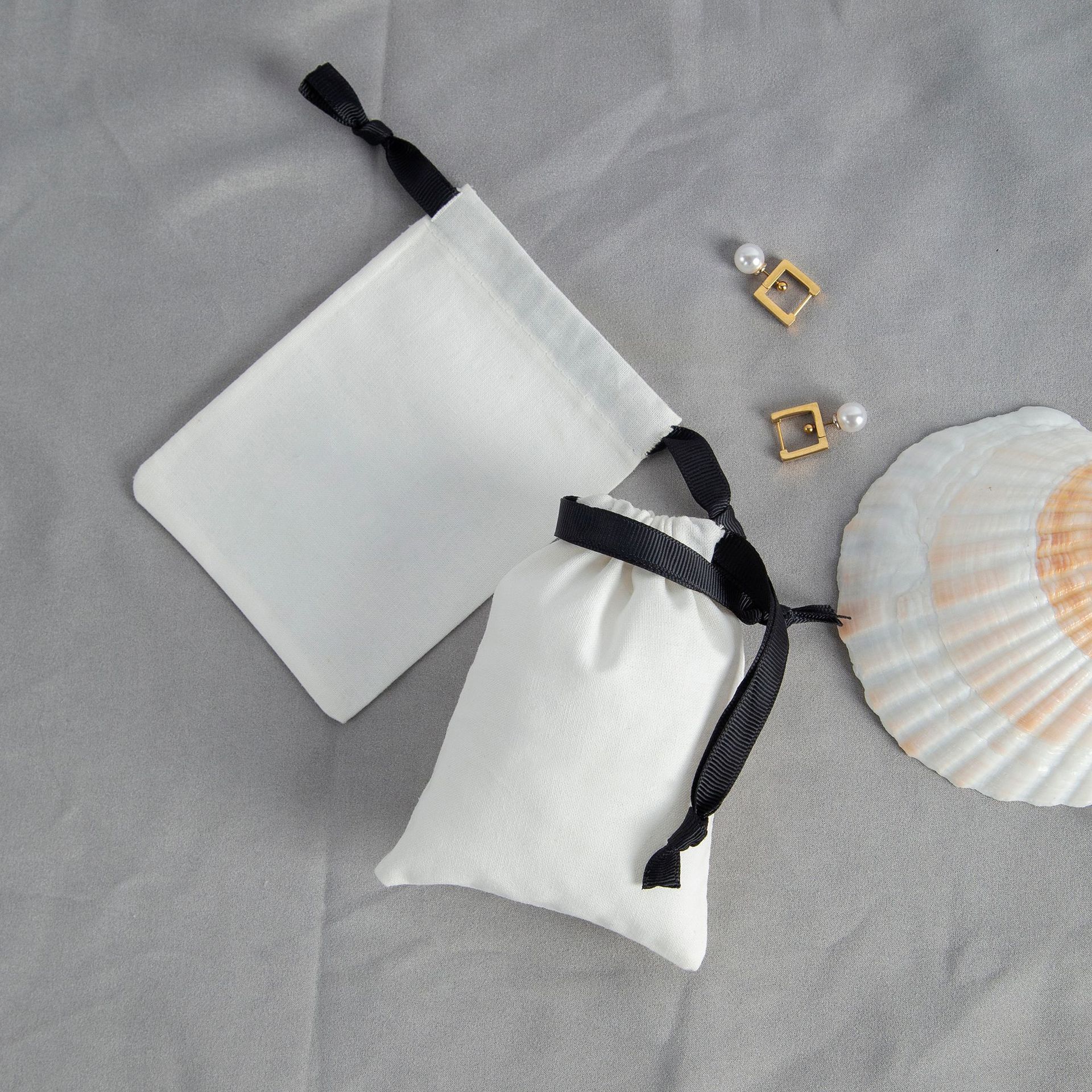 Simple Style Style 1 Piece Cloth Simple Style Holiday Daily Solid Color Jewelry Packaging Bags