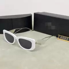 New Metal Small Frame Sunglasses for Women Fashionable Cat Eye Shades Trendy Street Style