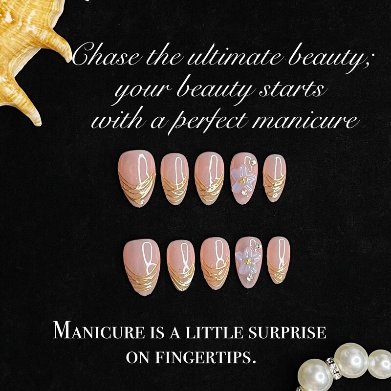 Short Almond Nails, Popular Foreign Trade Wearable European and American French Gold Lines, Nude Pink, Sweet and Pure Desire Wearable Nails Short Almond Nails, Popular Foreign Trade Wearable European and American French Gold Lines, Nude Pink, Sweet and Pure Desire Wearable Nails