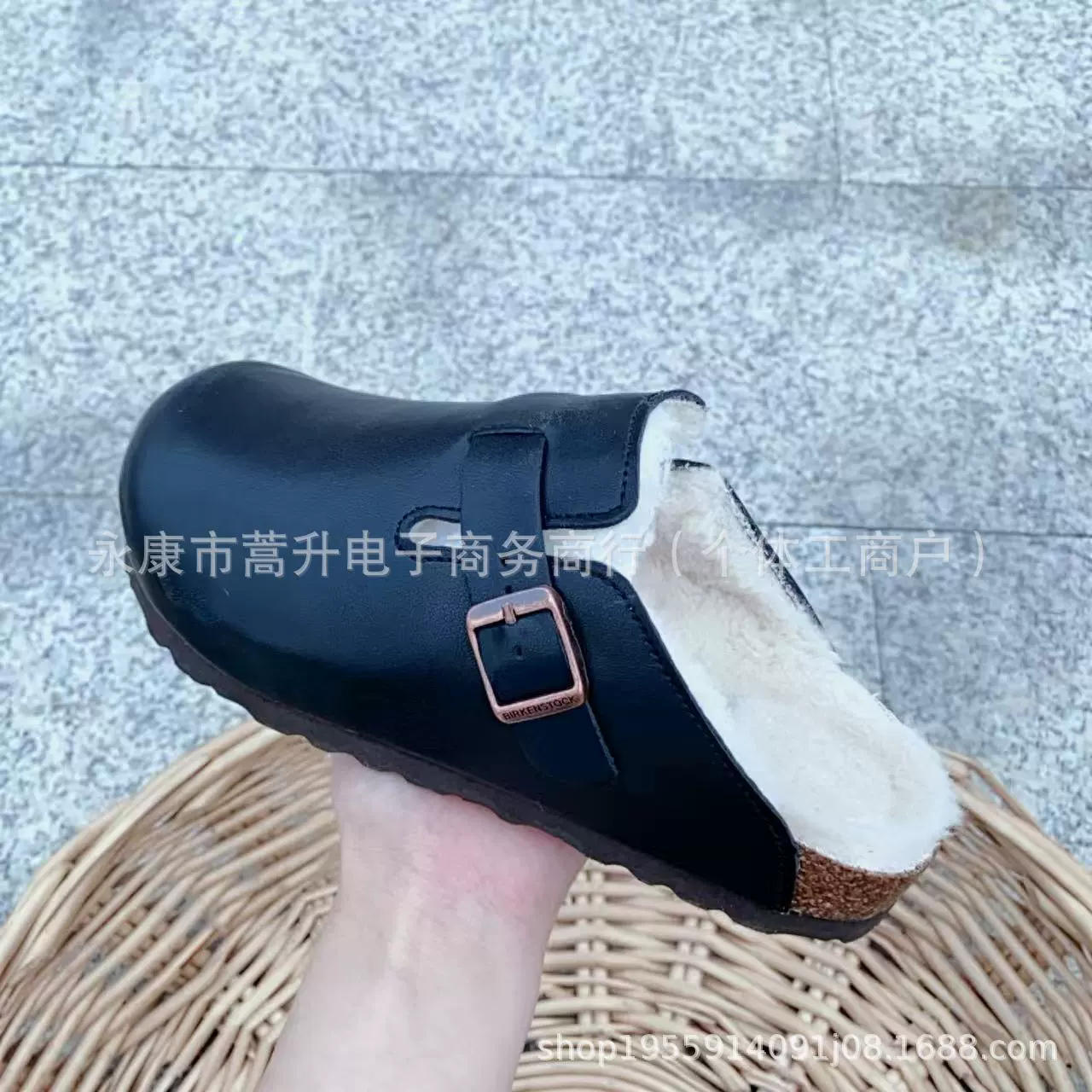 Босоножки Birkenstock плюс бархатная кожа 2025, ретро слипоны «ленивые» с толстой подошвой и закрытым носком, меховые тапочки для женщин как верхняя обувь