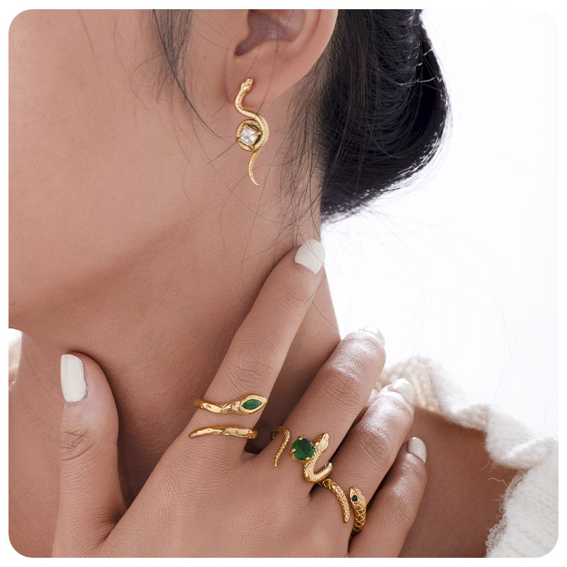 Tina transfronterizo año de la serpiente retro nicho de alta sensación orejas zircon oro medieval apertura ajustable anillo de serpiente