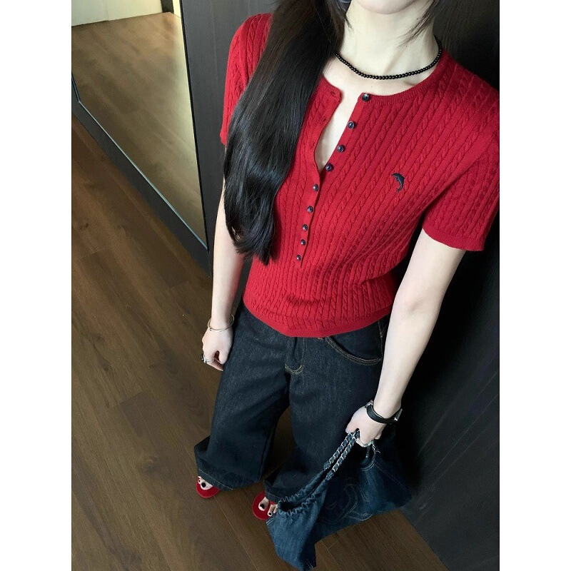 Red Embroidered Twist Knitted Short-Sleeved T-Shirt for Women Summer Design Buttoned Half-Open Collar Right Shoulder Bottoming Shirt Top