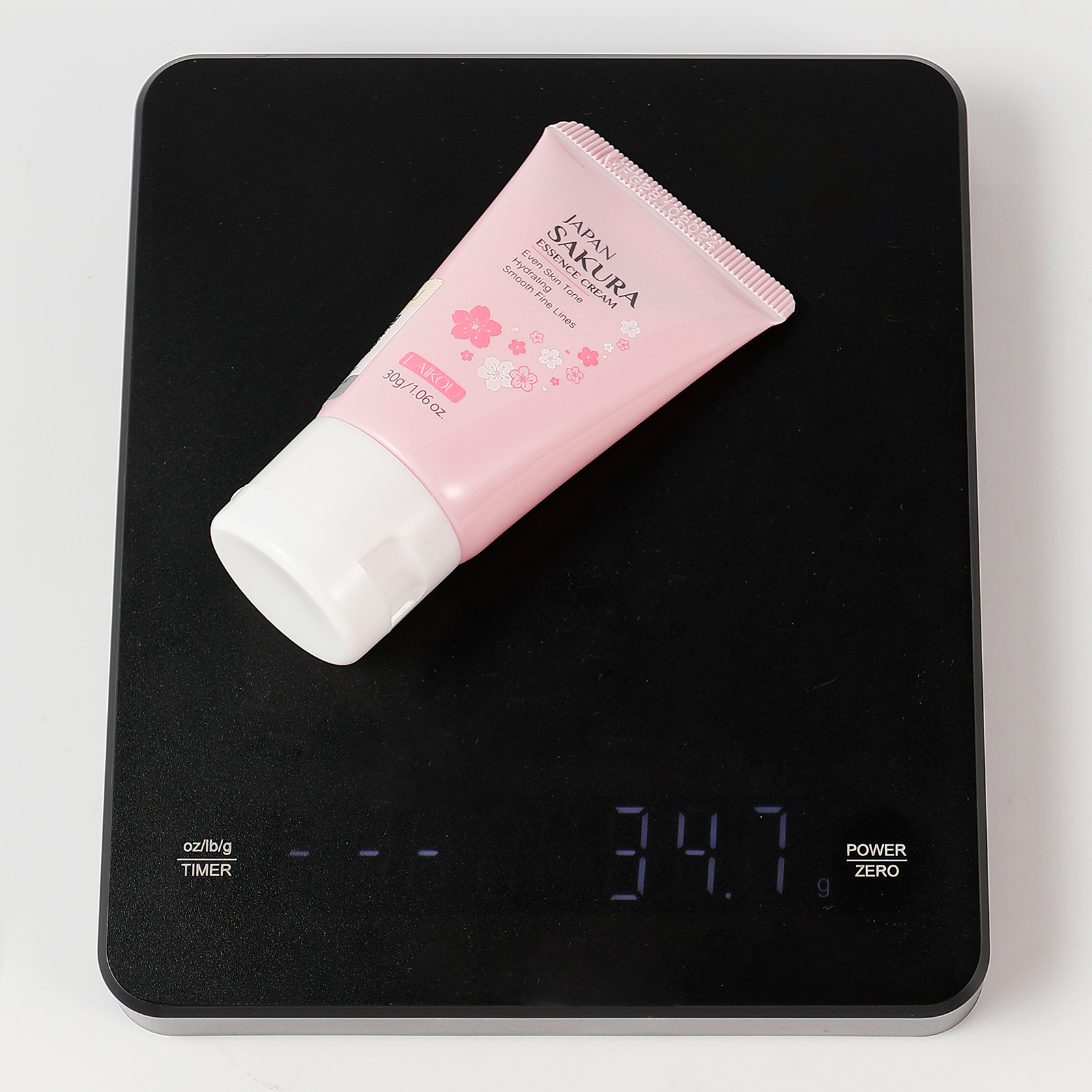 LAIKOU Cherry Blossom Essence Cream 30g, a moisturizing and hydrating skin care product in stock from the manufacturer Application Scenario
