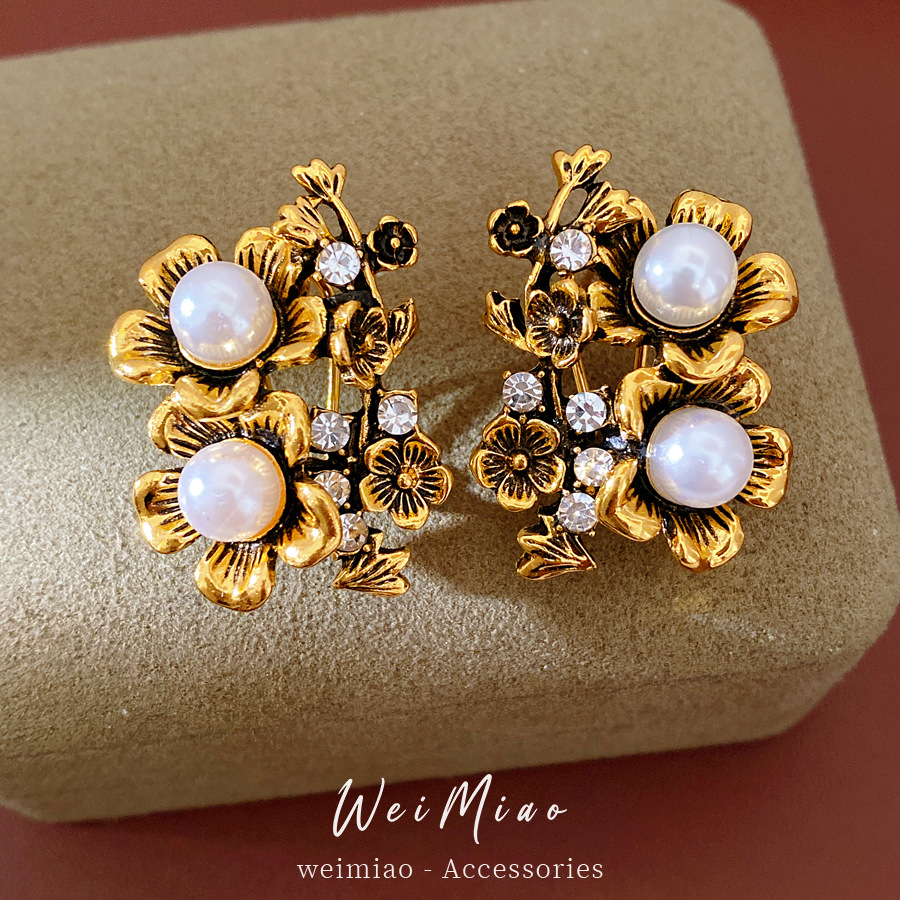Medieval vintage aguja de plata con flores de diamantes perlas pendientes de perlas temperamento retro pendientes ligeros de lujo de alta calidad pendientes para mujeres image 4
