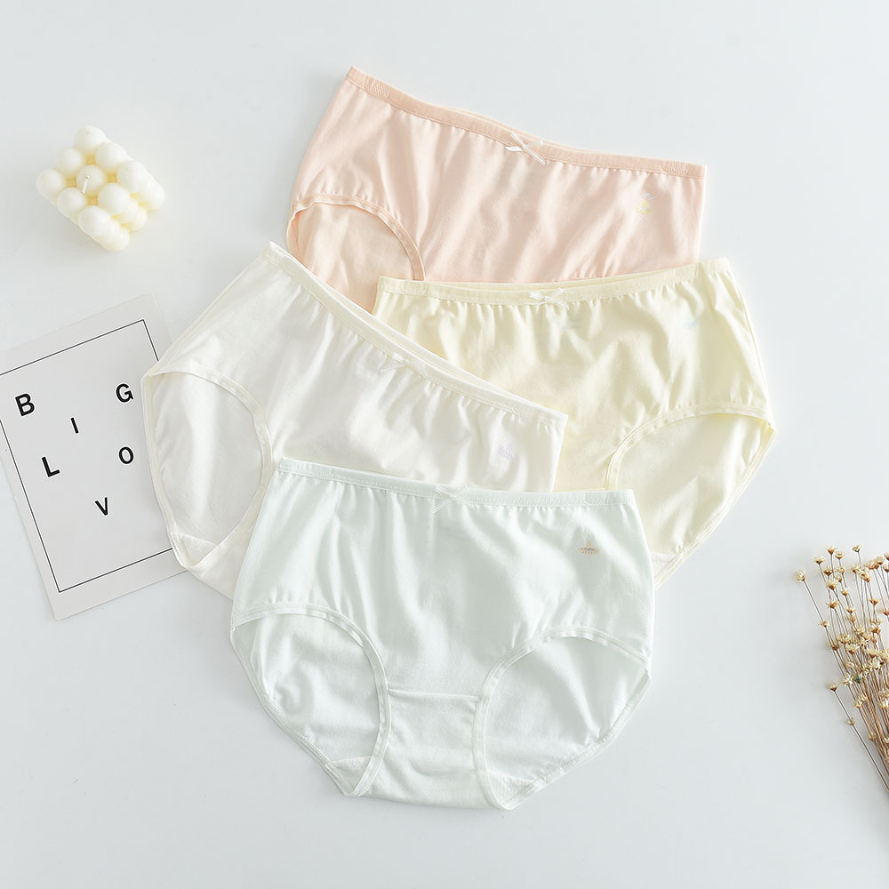 Coke Pear Girls' Underwear Antibacterial Breathable Children's Briefs Girls' Student Triangle Simple Mid-Waist Comfortable Shorts