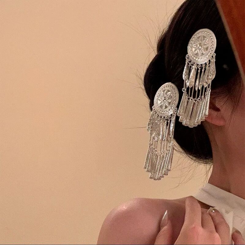 新しい中国風ミャオ族シルバータッセル風鈴ヘアピンハイエンド絶妙なエスニックスタイルヘアピンサイドクリップヘアアクセサリー女性用|undefined
