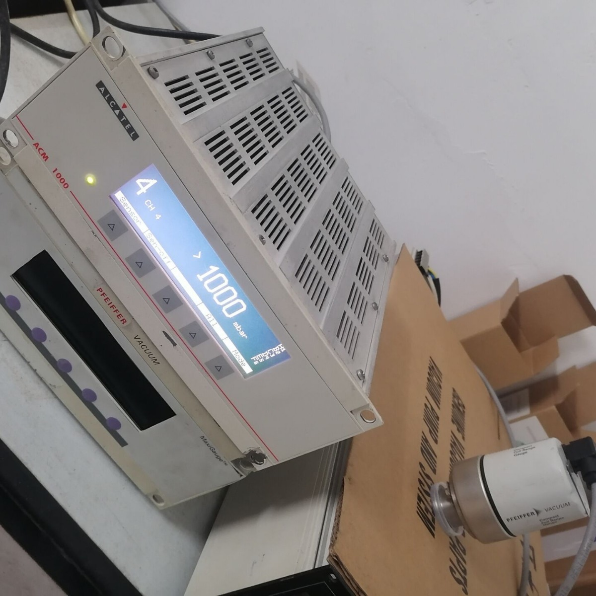 256A普发6通道真空计控制器。ACM1000控制器。现货，议价