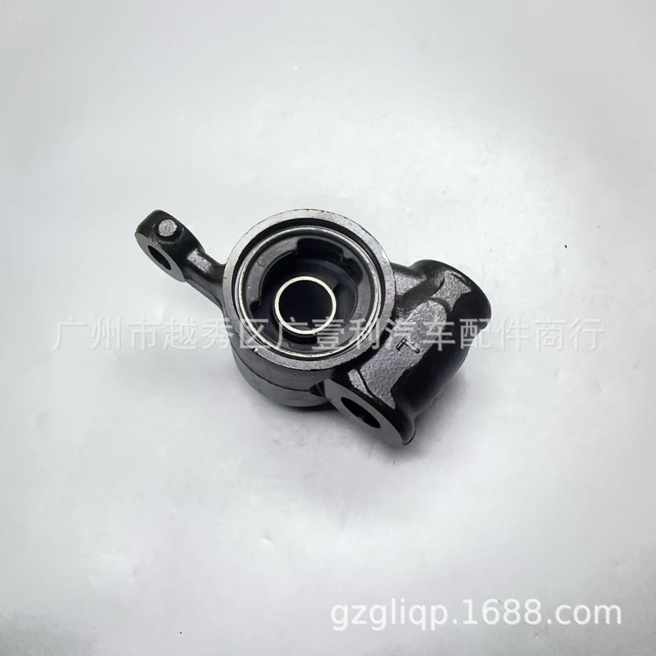 Suitable for Mazda CX-5 lower suspension rubber KD35-34-350C KD35-34-350D KD5334350E left