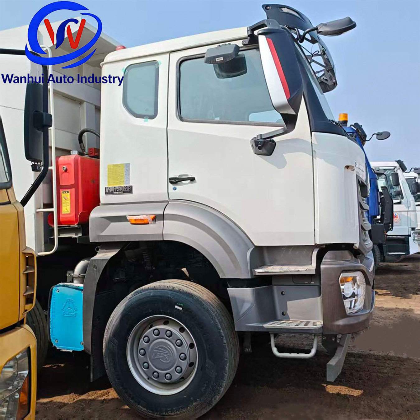 Sinotruk Howo 6×4 front-four-wheel-rear-eight-wheel dump truck for transporting soil, gravel, and sand