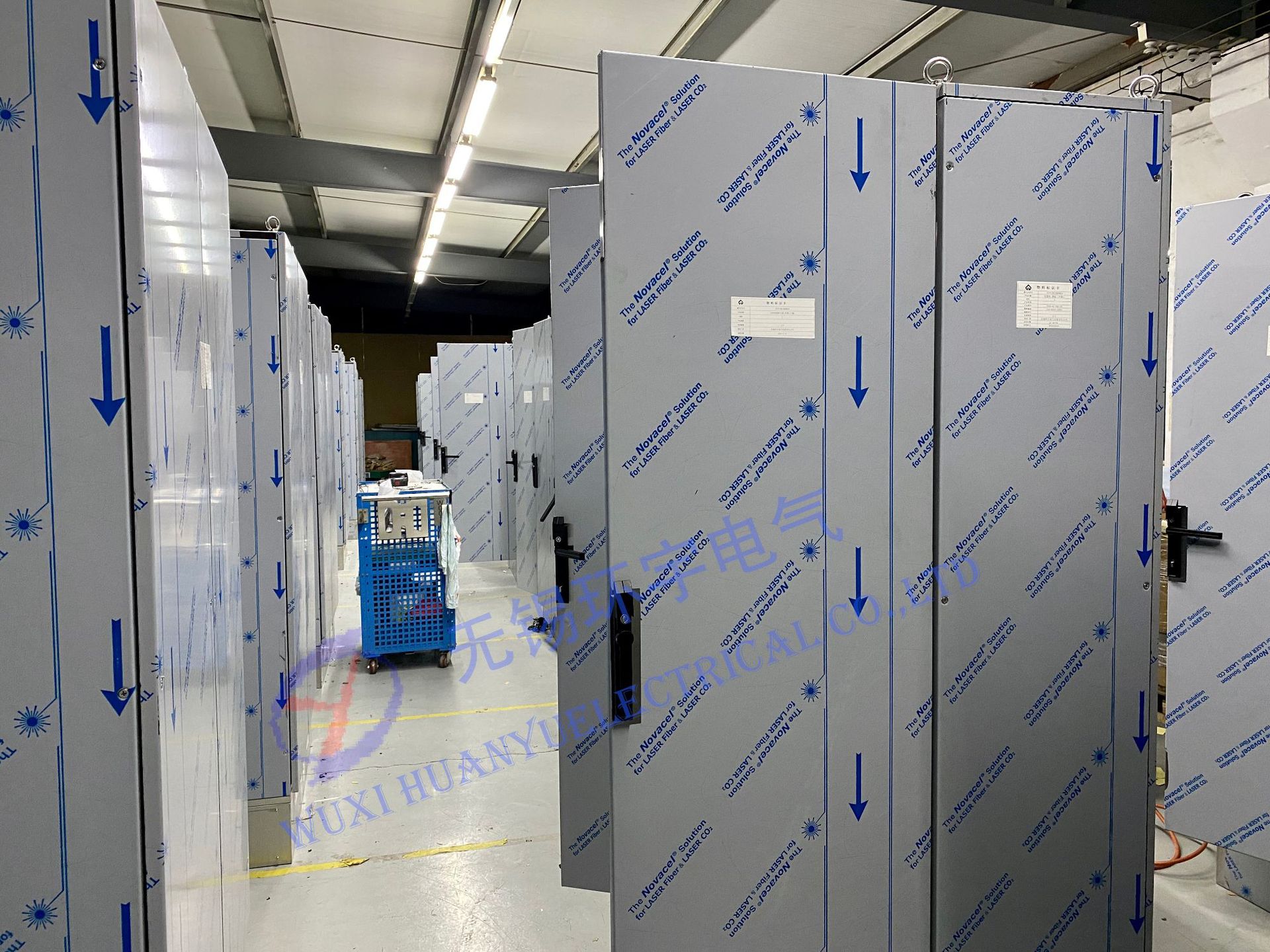 厂家定制不锈钢九折柜