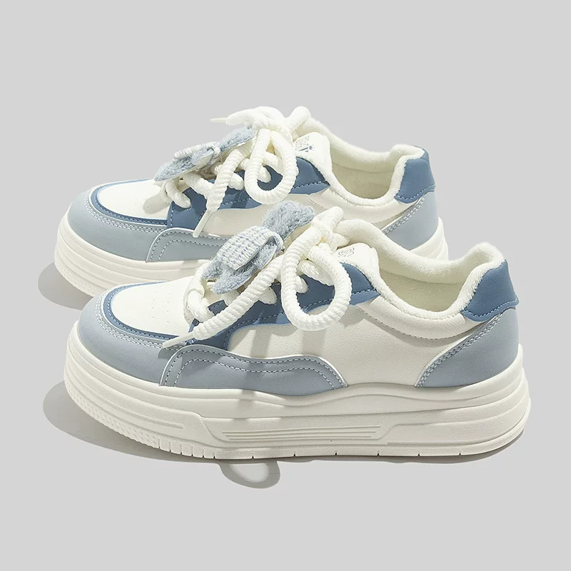 Keep-Warm Fashionable Sneakers: Universal Casual Footwear for All-Day Comfort and Style