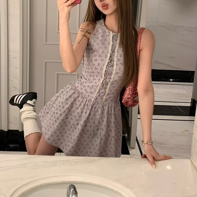 Ffcheer Showa Girl Miu Floral Sleeveless Vest Dress Elegant Waist First Love White Skirt