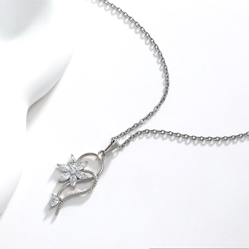 Joyería de Xupin estilo coreano collar de flores de diamantes de moda nicho femenino luz transfronteriza lujo de alto grado temperamento Cadena de clavícula