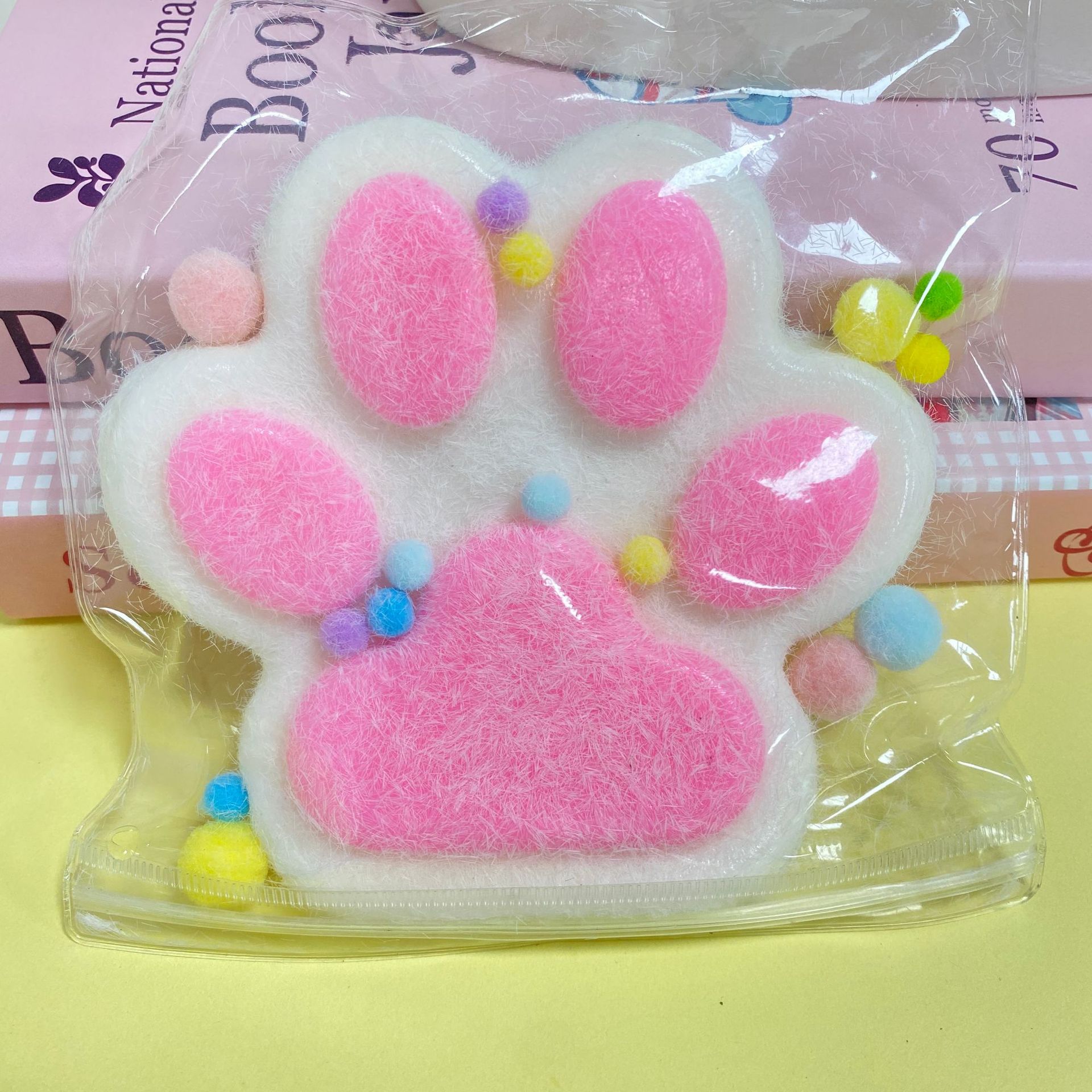 Pequeño libro rojo con garras de felino de peluche super grandes pellizcadas pellizcadas juguetes de descompresión de barro súper suave para jugar pellizcadas pellizcadas pellizcadas reducción de presión image 10