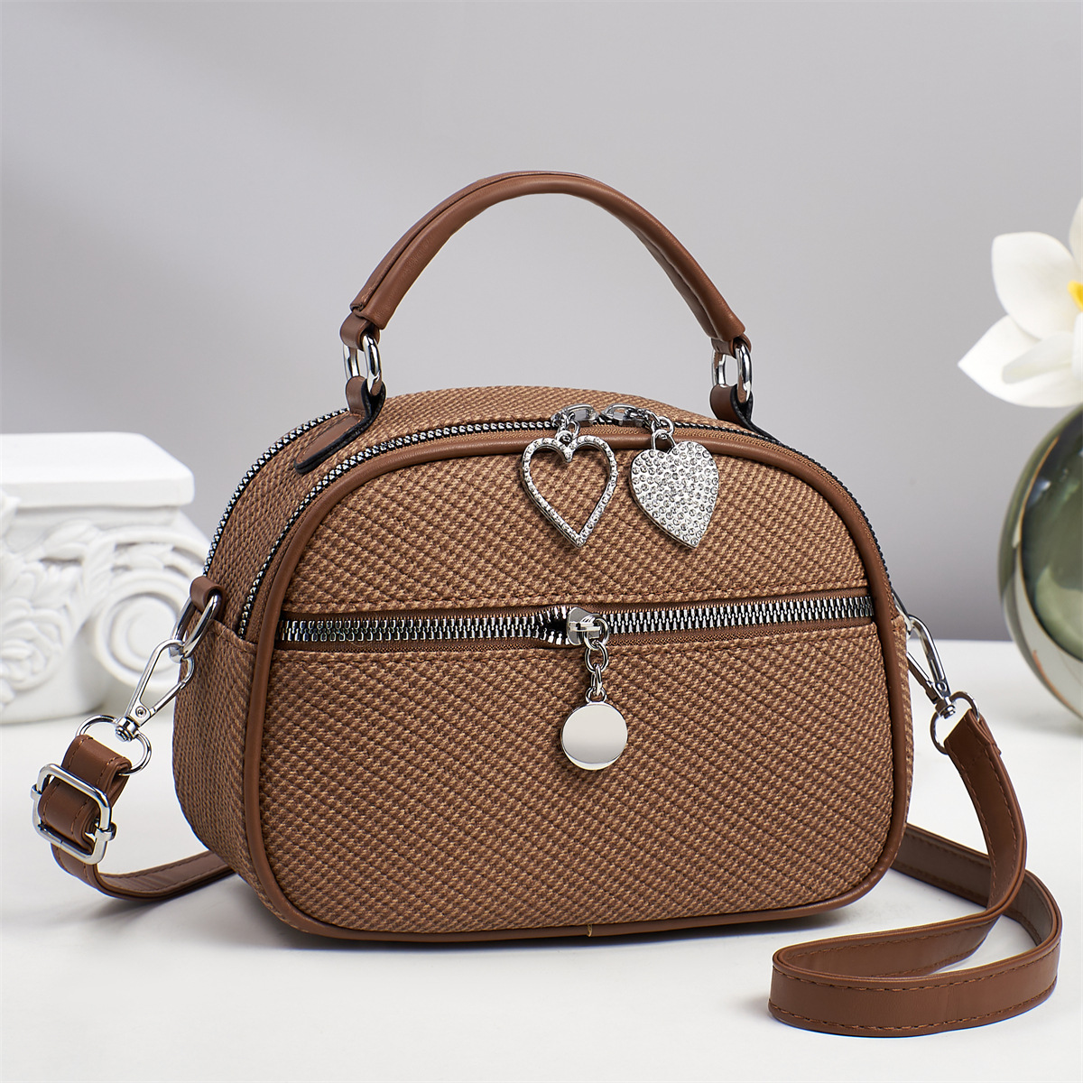 2025 bolsos de mano exquisitos bolsos de tela texturizados de hombro casuales bolsos transfronterizos