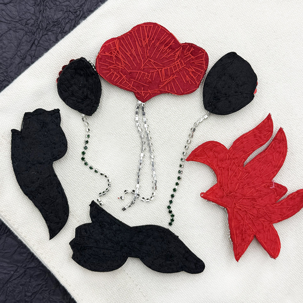 Ingeniería pesada estereoscópico clavos rosas de diamante flores de arce ropa cheongsam decoración tela pegatinas DIY broches gorras accesorios zapatos