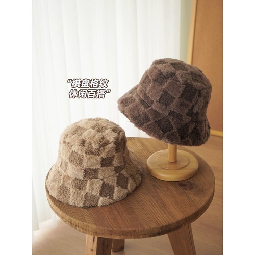 Autumn and winter lamb velvet fisherman hat girls wide brim small bucket hat showing face Korean style thickened cold-proof and warm basin hat
