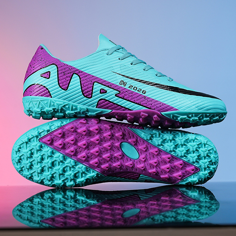 Nuevas zapatillas de fútbol transfronterizas, jóvenes estudiantes masculinos y femeninos, uñas rotas, uñas largas para adultos, zapatos de entrenamiento de competencia deportiva de hierba