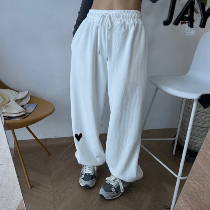 South Korea chic love pattern pit jogging pants South Korea chic love pattern pit jogging pants