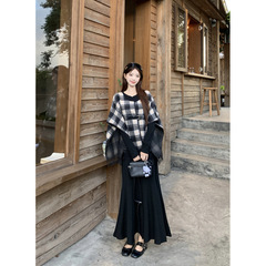 大码女装胖mm2025新款复古格子针织披肩斗篷连衣裙套装