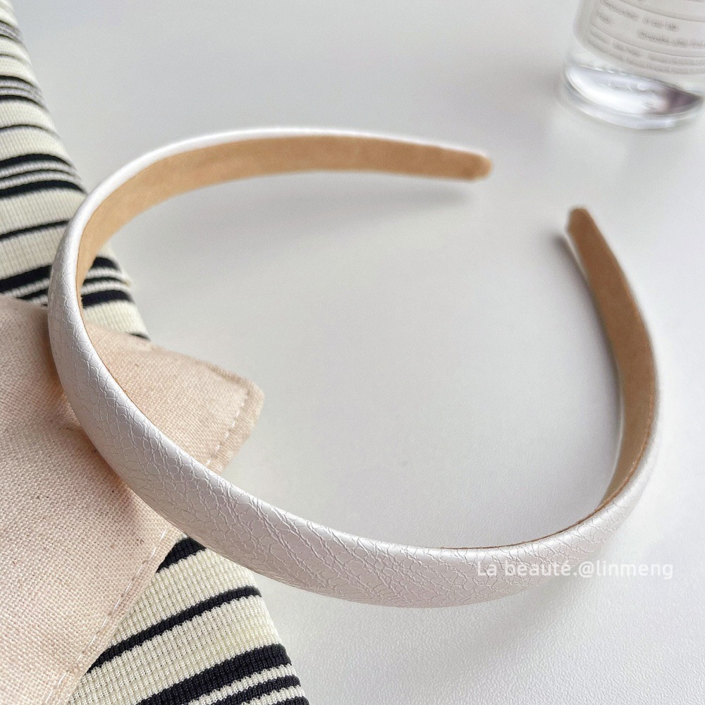 Diadema superior de cráneo alto Diadema de fragancia pequeña negra de alta calidad Diadema de estilo perla coreana arco simple cueva para el cabello accesorios para el cabello femenino