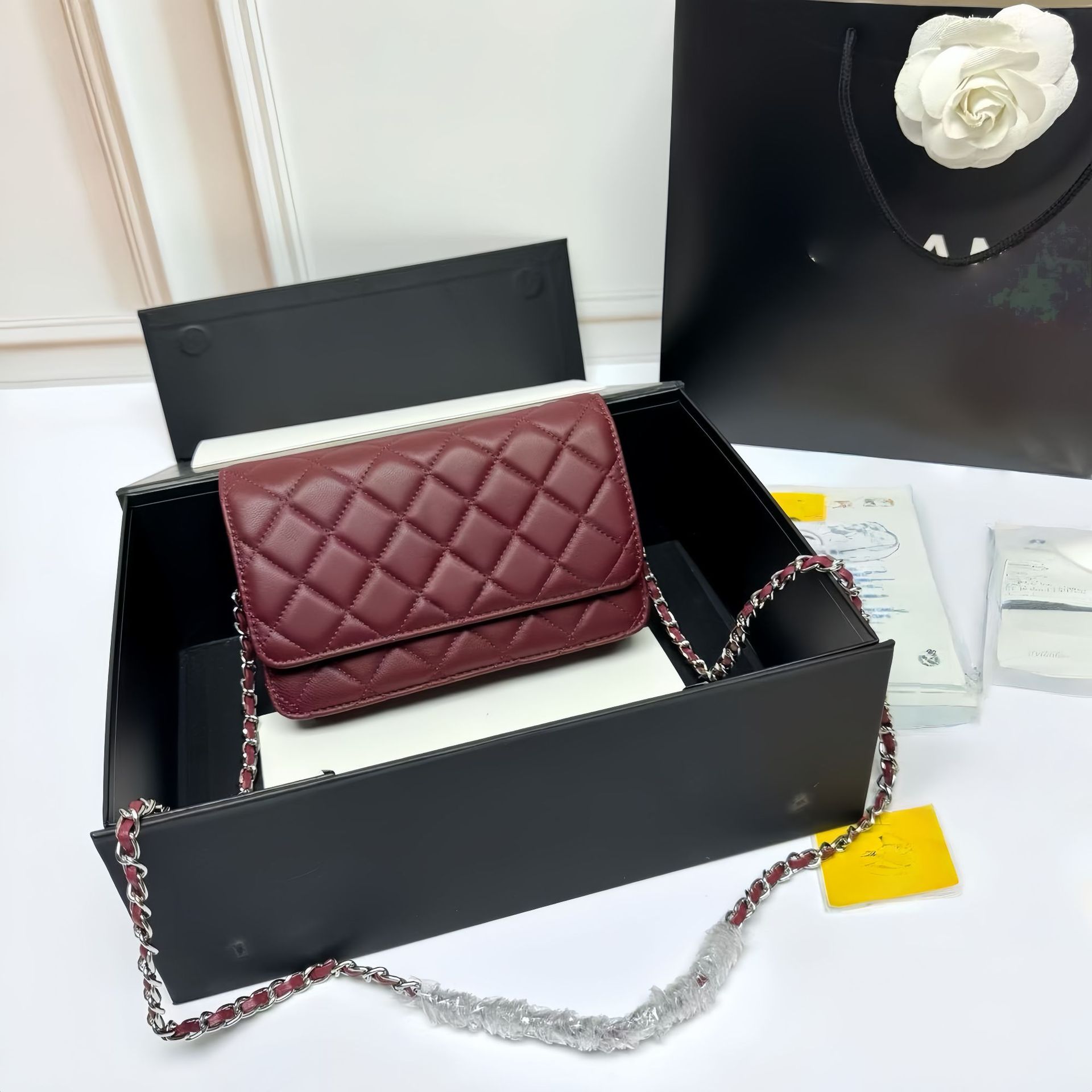 버건디 실버 버클