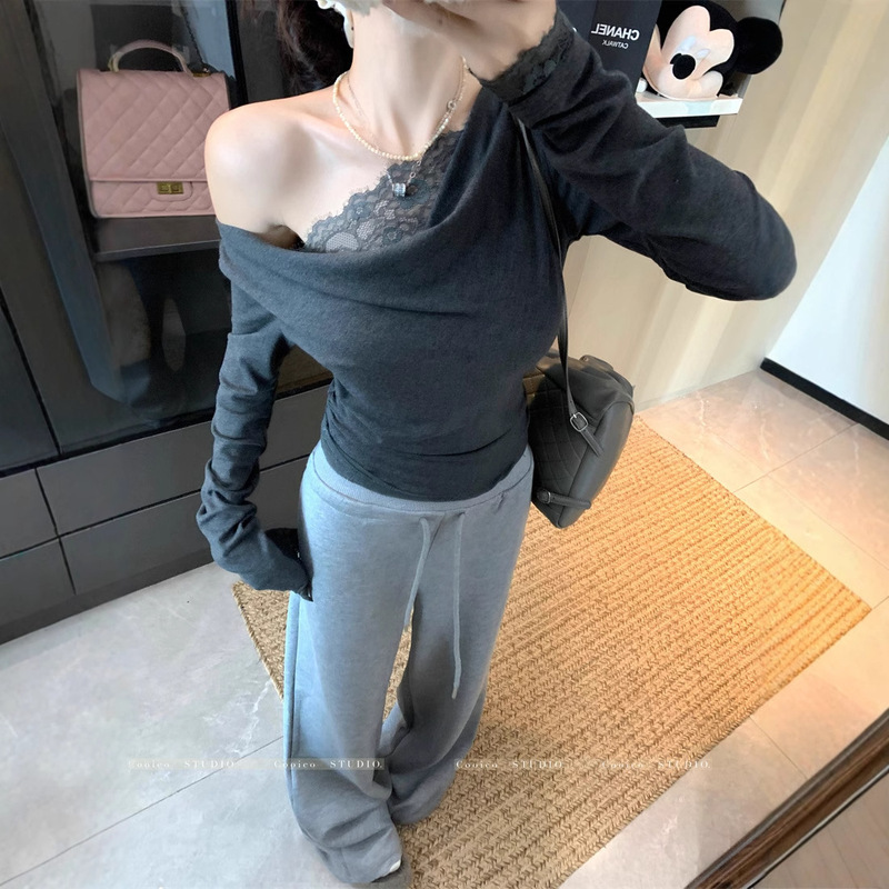 FuunJ Heart-catching honey Design Stitching Lace Base Shirt Women's Retro Slim-fit Slimming Inner Knitted Top